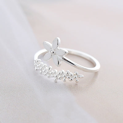 White Flower Adjustable Ring