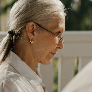 
Debra R.