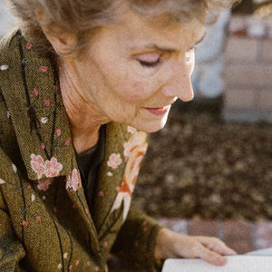 
Anita R.